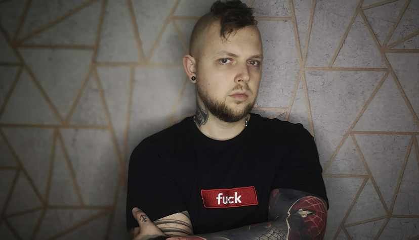 Tatuażysta Jacek Fleran z Gdańsk ze studio tatuażu Nie Mów Mamie
