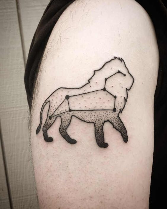 Tatuaż gwiazdozbiór lwa na ramie znaczenie dla mężczyzn i kobiet