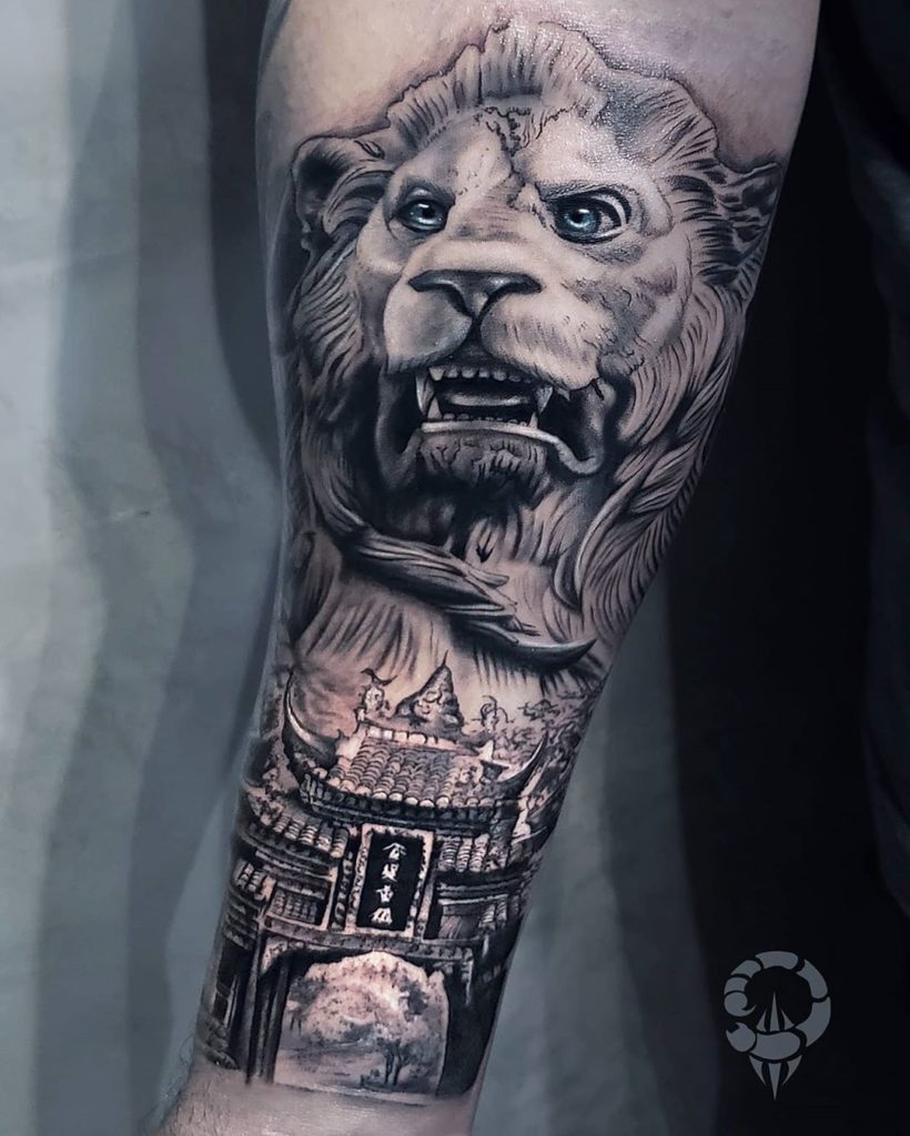 Tatuaż zły lew z japońską bramą znaczenie dla mężczyzn i kobiet