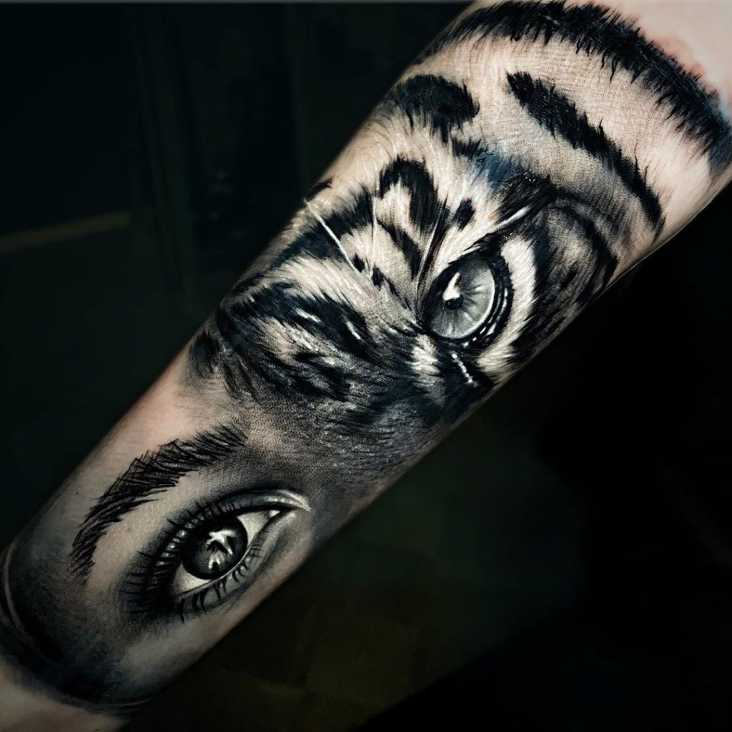 Tatuaż głowa tygrysa z głową kobiety na przedramieniu dla mężczyzn i kobiet